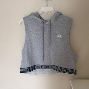Cropped sleeveless hoodie from Adidas